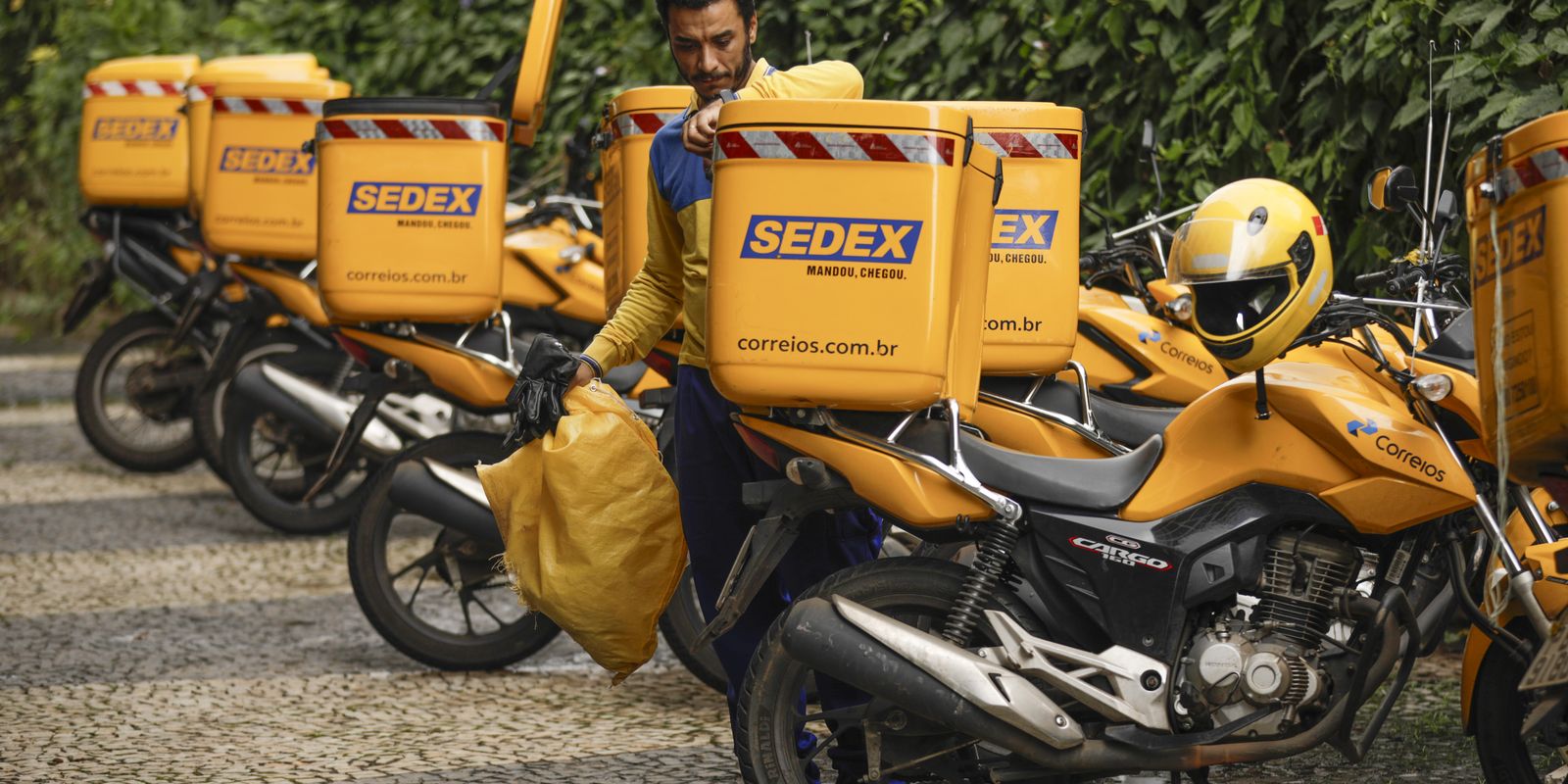 Adesão ao plano de demissão dos Correios atinge 30% do objetivo inicial