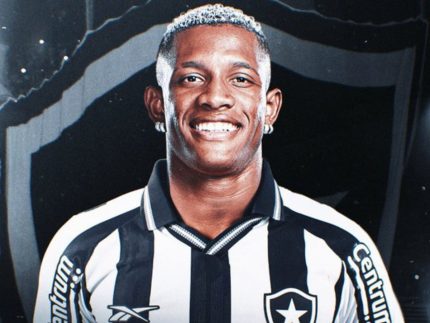 Danilo, do Botafogo, torna-se cobiçado no mercado e pode sair do clube após a Copa do Mundo