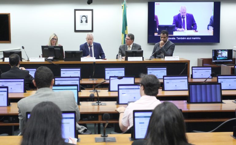 Dificuldades na obtenção de passe livre interestadual para pessoas com deficiência são relatadas