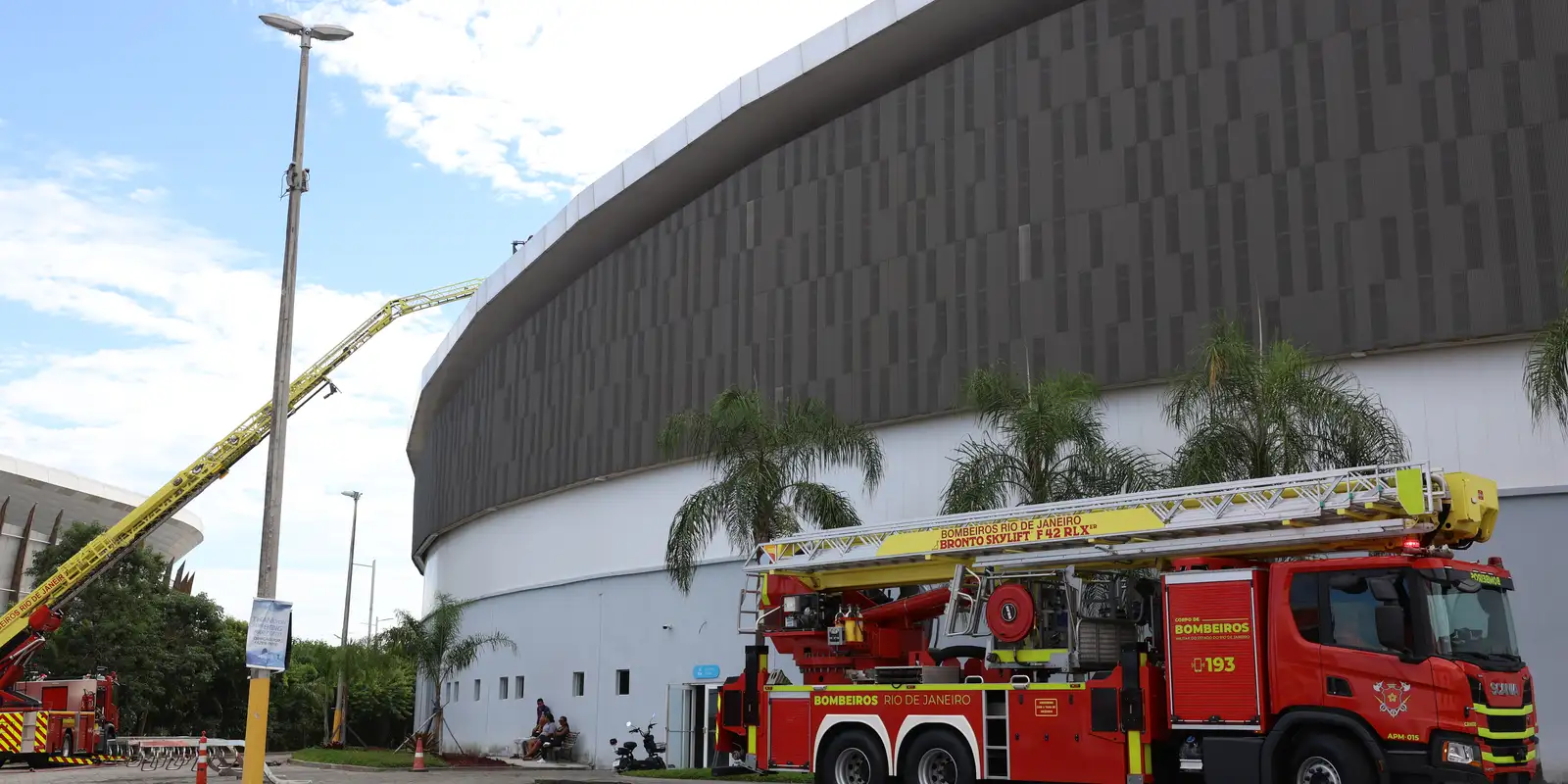 Defesa Civil interdita parte do Velódromo do Rio após incêndio