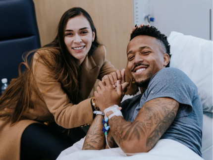 Éder Militão fala após cirurgia e recebe suporte da esposa, Tainá: “A batalha prossegue”