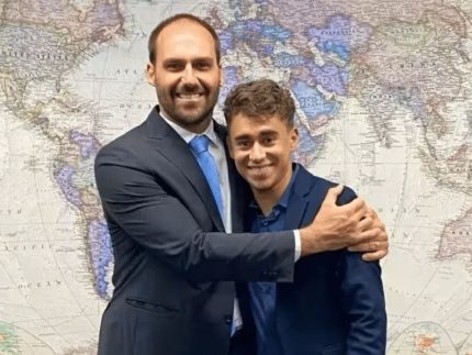 Eduardo Bolsonaro critica Nikolas Ferreira e revela fissura interna: 'Versão caricata de si mesmo'