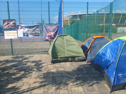 Fãs de Luan Santana são assaltados enquanto acampavam para show no Rio de Janeiro