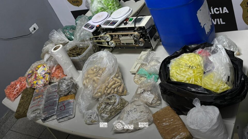 Polícia Militar apreende mais de 26 quilos de entorpecentes em Itaquaquecetuba após perseguição