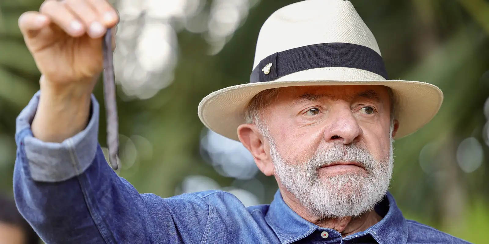 Lula viaja a São Paulo para procedimentos médicos simples