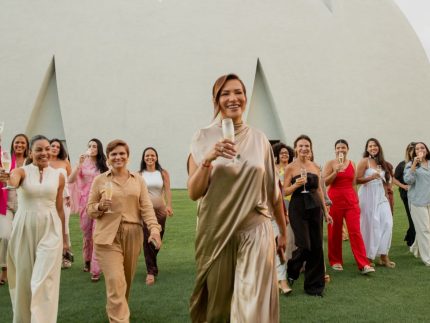 Mannu Carvalho promove imersão voltada ao mercado de luxo no Bisutti Teatro L’Occitane