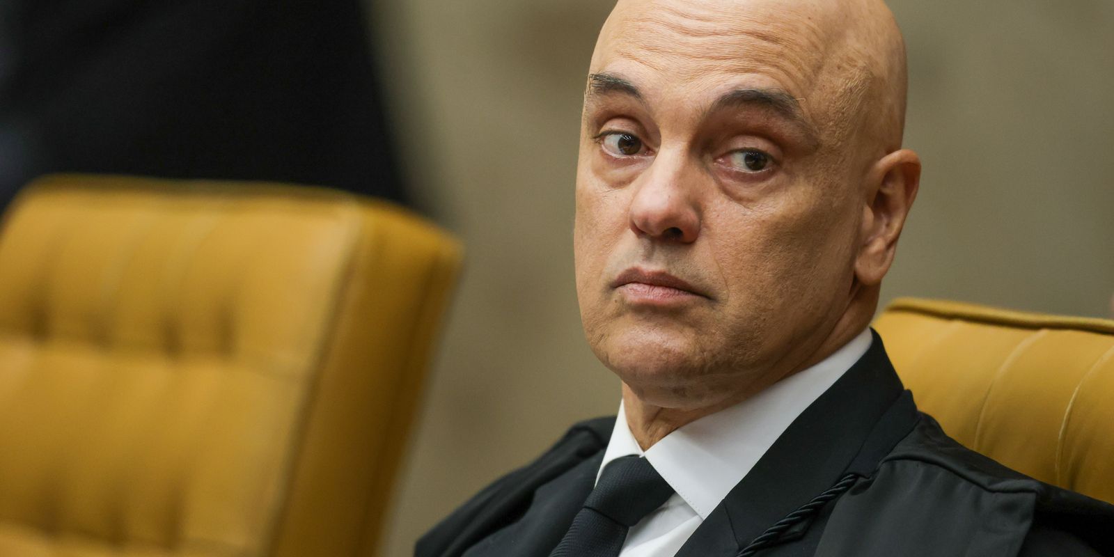 Moraes expande área de restrição para drones perto da casa de Bolsonaro