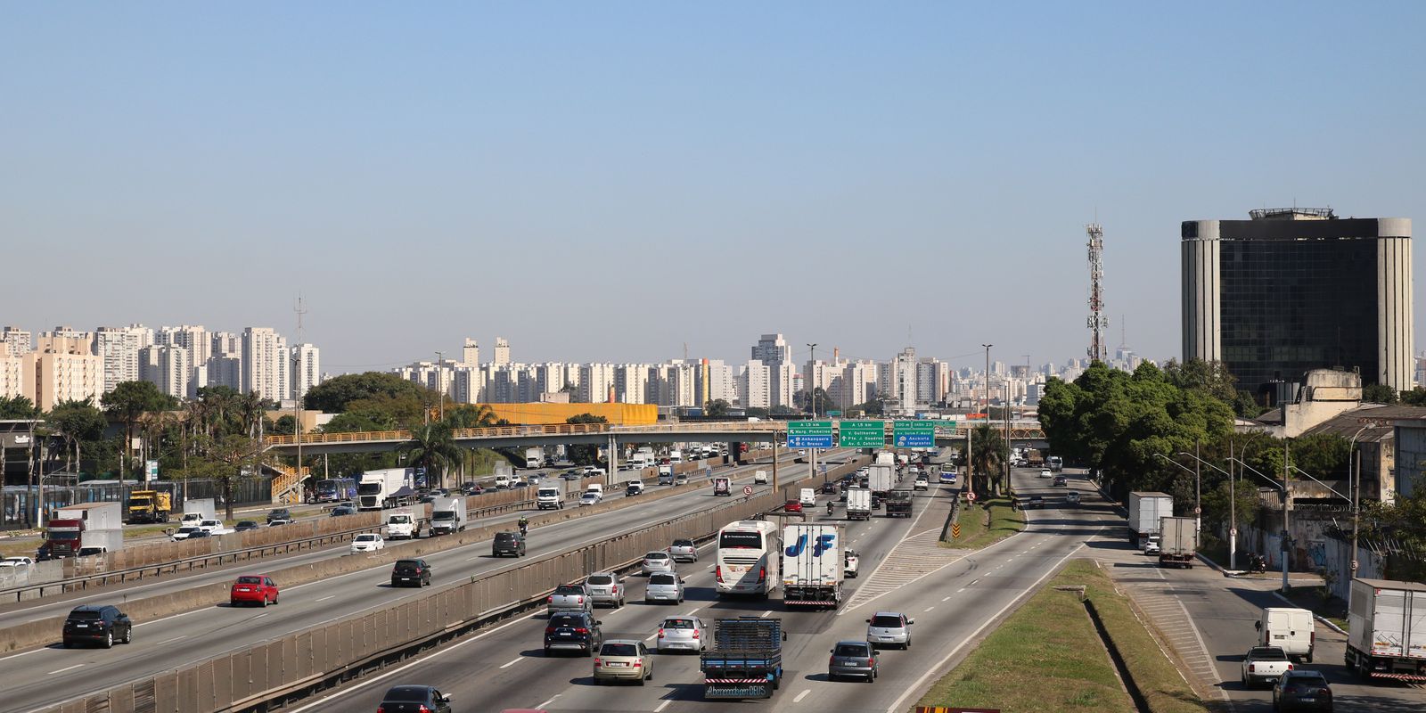 MPRJ requer suspensão de obras na Via Dutra devido a risco de inundações