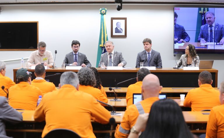 Petrobras e postos de combustíveis negam responsabilidade por alta dos preços
