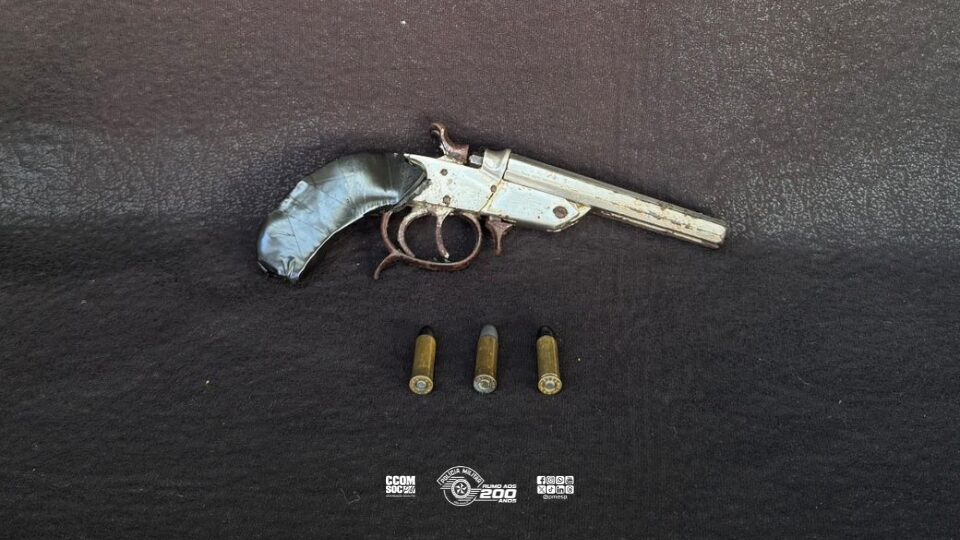 Polícia em Bauru prende foragido e encontra arma de fogo