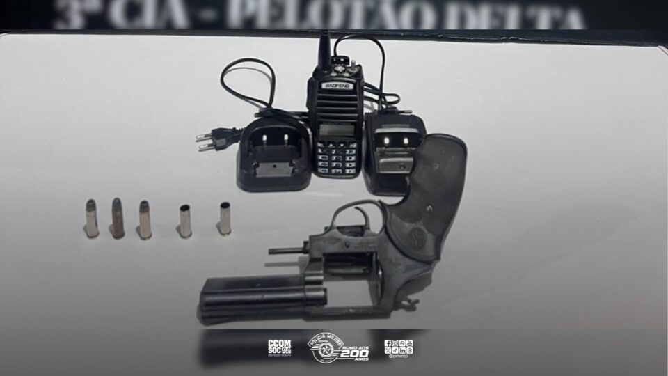 Polícia Militar captura sentinela do tráfico com arma no Morro São Bento