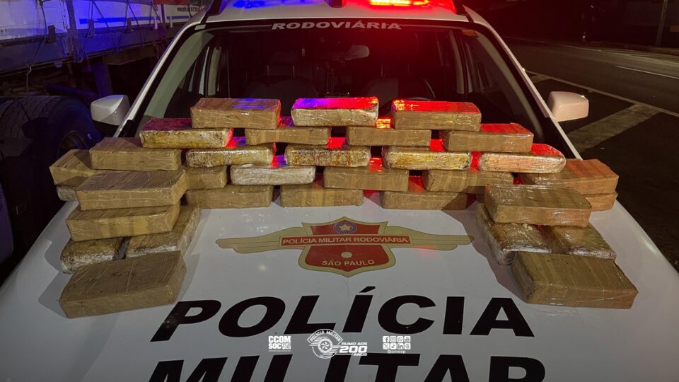 Polícia Rodoviária prende boliviano com 35 kg de cocaína em caminhão na Raposo Tavares