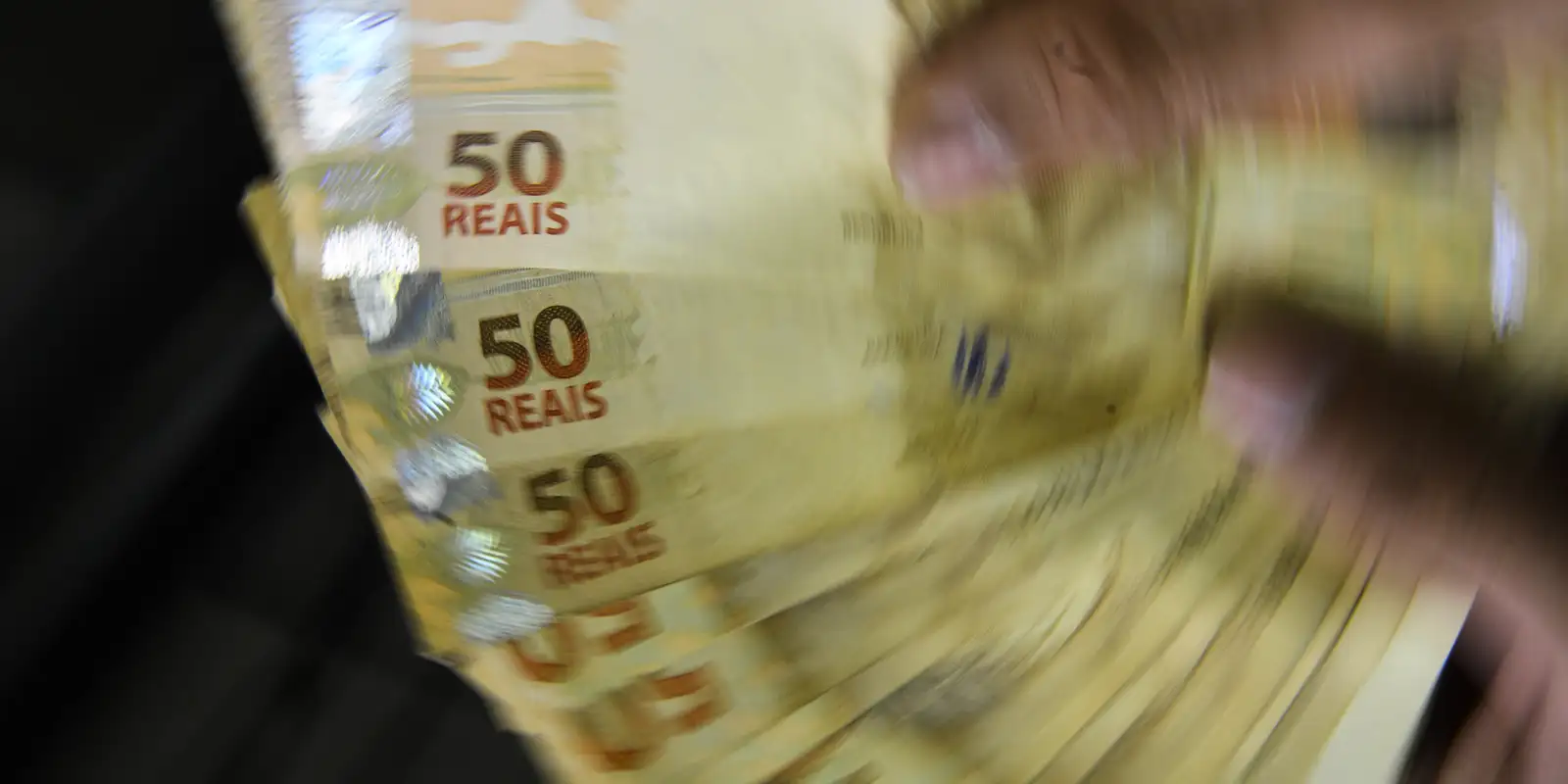 Poupança registra R$ 11,1 bilhões em saques líquidos em março