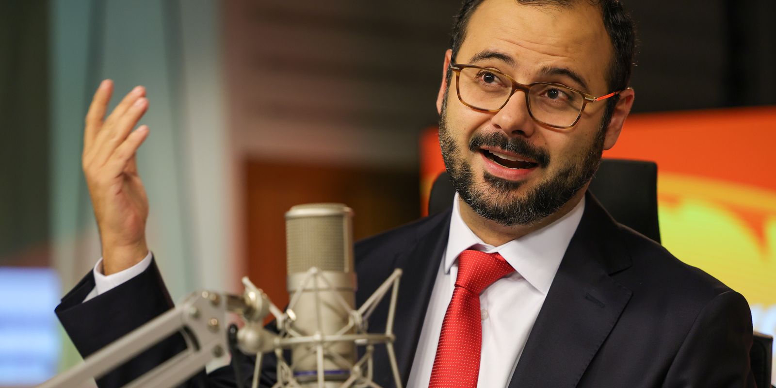 Redução da jornada de trabalho impulsionará empreendedorismo, afirma ministro