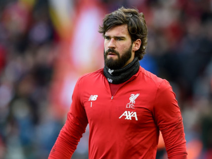 Juventus mira Alisson Becker como prioridade para a próxima janela de transferências