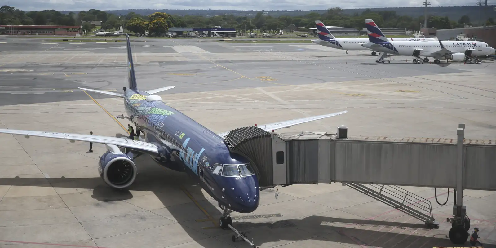 CMN estabelece regras para linha de crédito emergencial a companhias aéreas