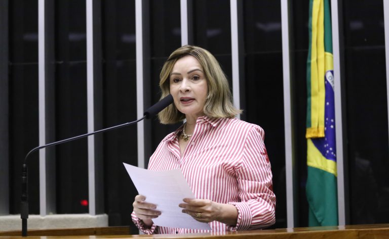 Comissão aprova plano de incentivo à pesquisa biotecnológica na Amazônia Legal