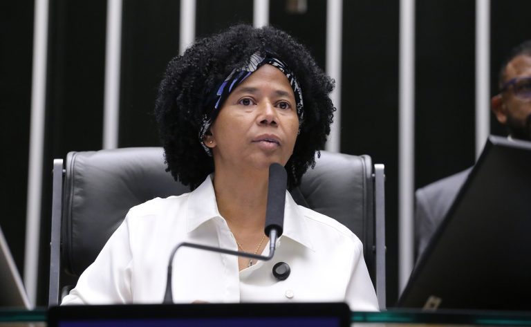 Comissão de saúde da câmara aprova projeto para notificação obrigatória de câncer