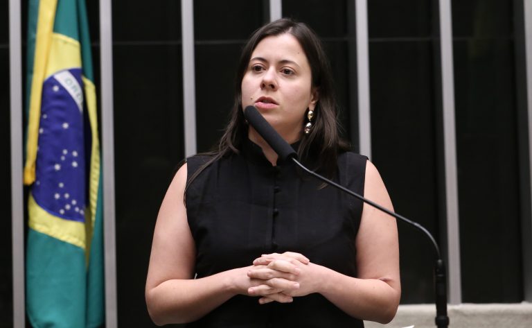 Gestor que não pagar piso salarial de professores pode ser punido por improbidade administrativa