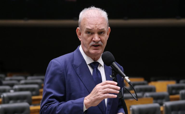 Comissão da Câmara aprova punições para interdição abusiva de idosos