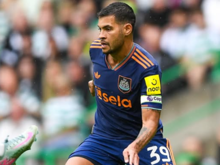 Bruno Guimarães tranquiliza sobre condição física após deixar jogo do Newcastle mancando