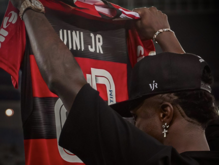 Vini Jr. expressa desejo de retornar ao Flamengo após carreira na Europa