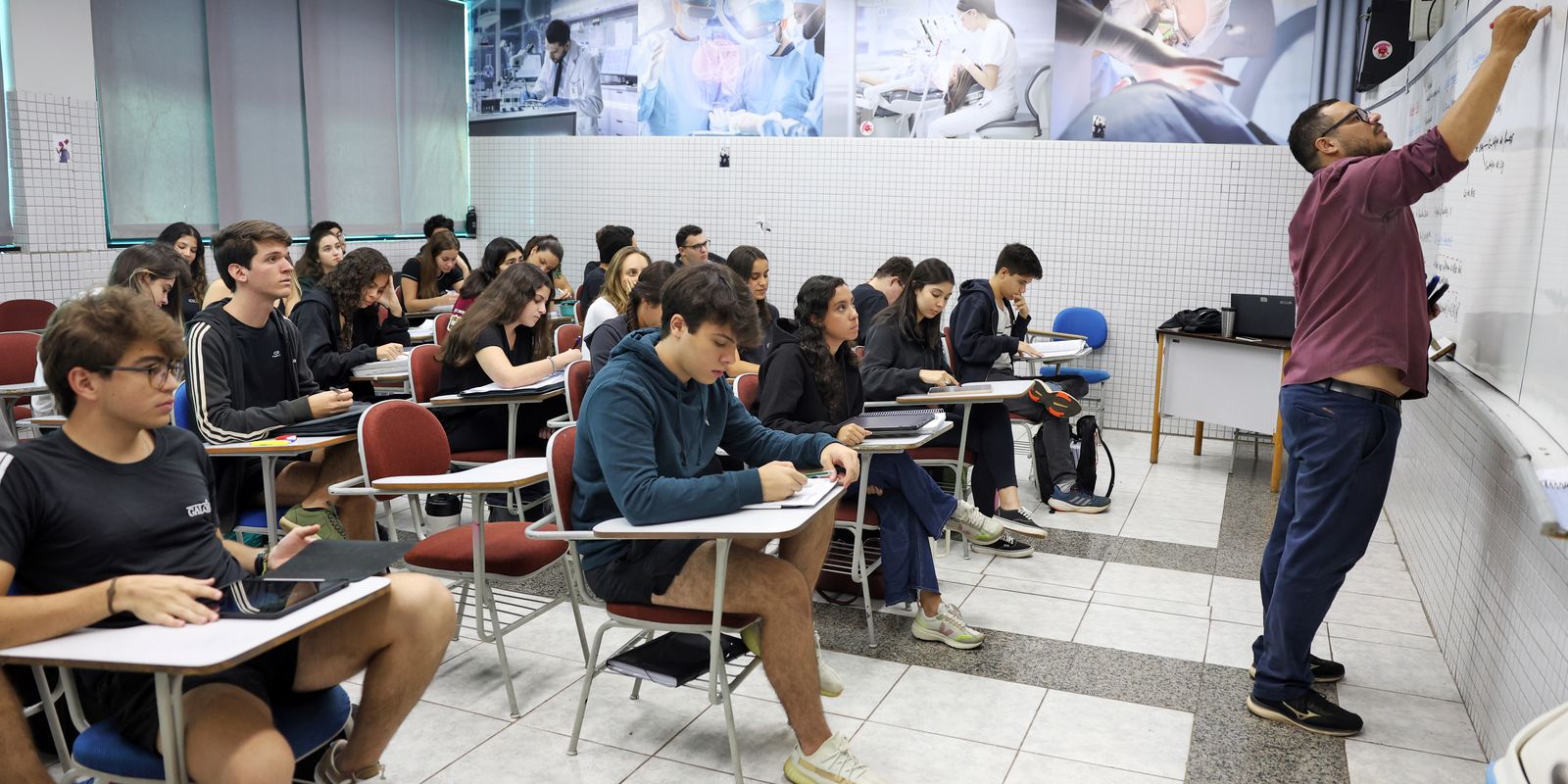 Estudantes podem renegociar dívidas do Fies a partir desta quarta-feira
