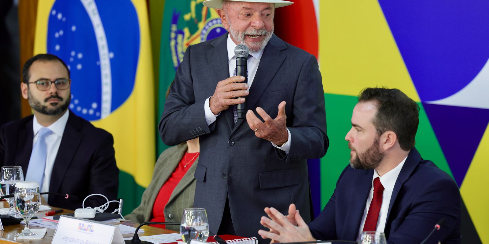 Lula afirma que Desenrola Brasil aliviará a pressão financeira da população