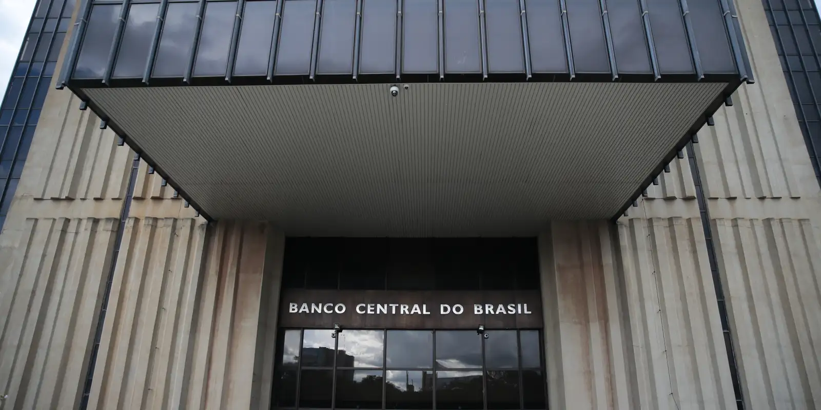 Mercado financeiro eleva projeção de inflação para 2026 a 4,92%