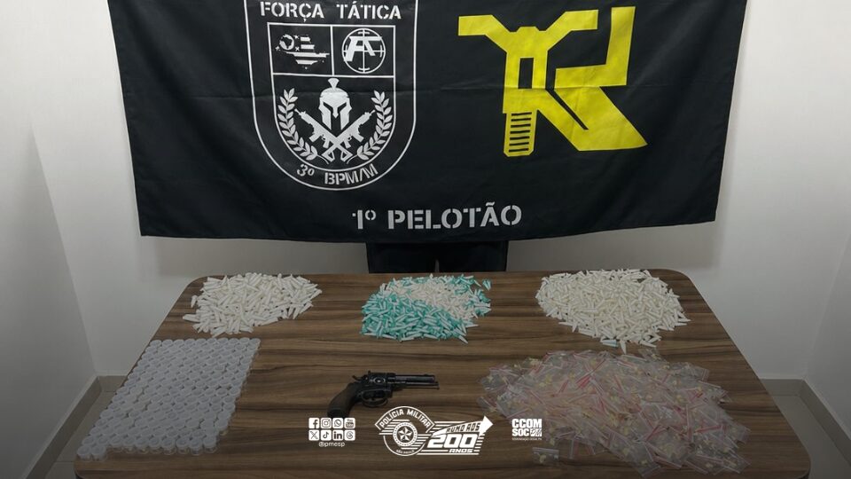 Polícia Militar apreende mais de sete quilos de entorpecentes e arma de fogo em operação na capital