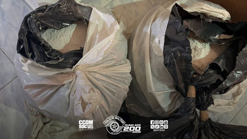 Polícia Militar desarticula refinarias de cocaína em Paraisópolis, causando R$ 20 milhões em prejuízo ao tráfico