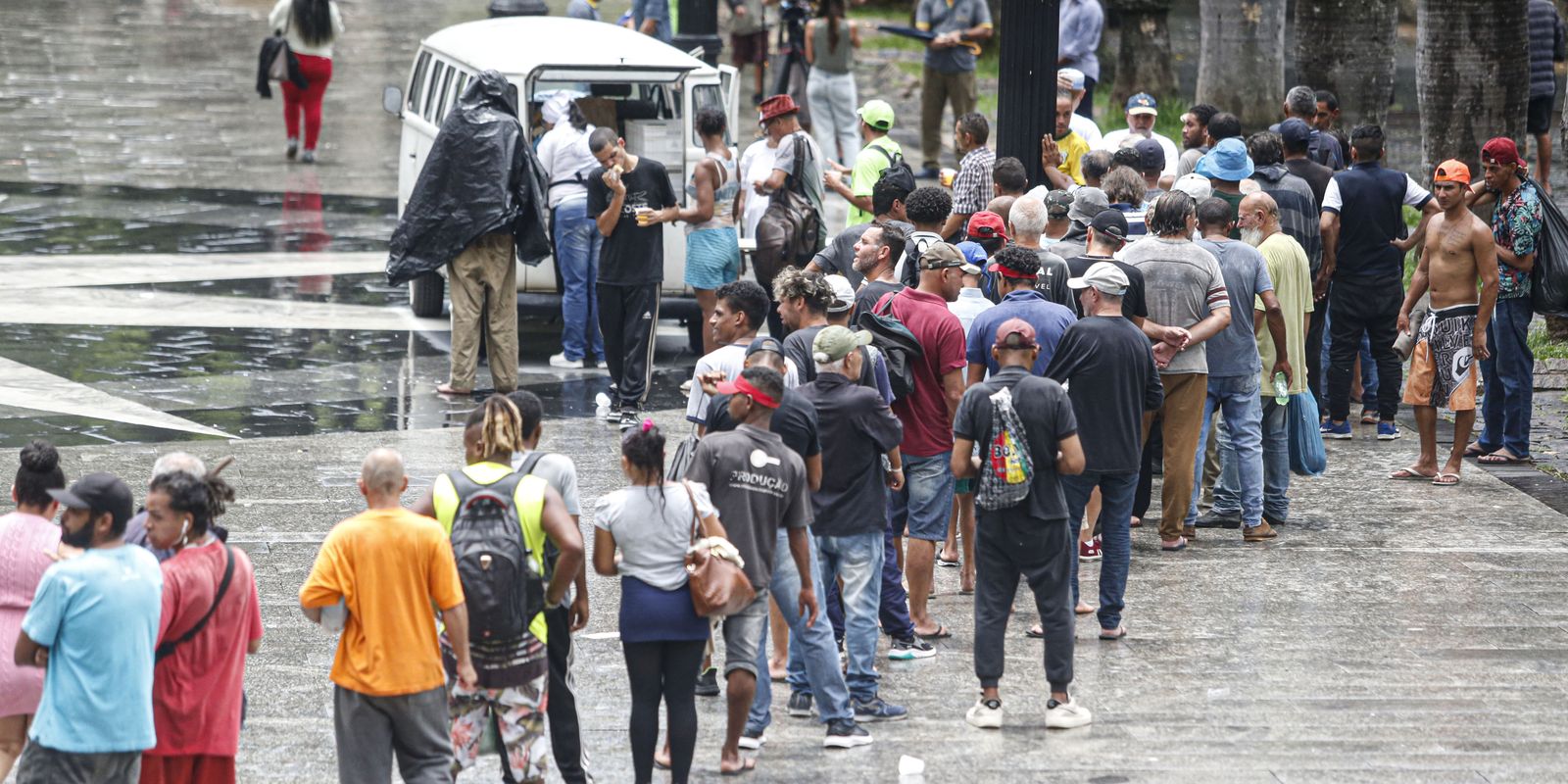 População em situação de rua atinge 388 mil no Brasil; São Paulo lidera com forte aumento