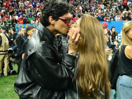 Apaixonado! Gabriel Medina se declara para a namorada em aniversário: “Minha princesa”