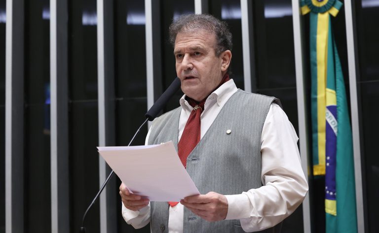 Câmara dos Deputados aprova criação do título Cidade Amiga do Idoso