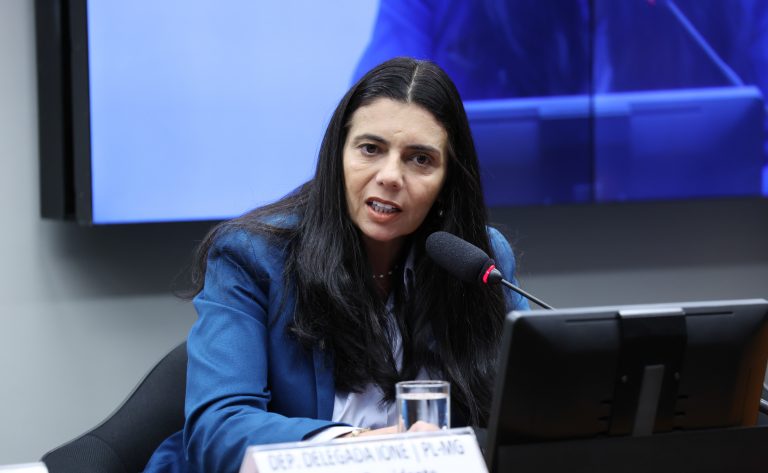 Comissão da Câmara aprova projeto que obriga órgãos públicos a divulgar canais de denúncia contra a violência feminina