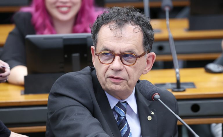 Comissão aprova projeto que reconhece responsabilidade do Estado na Chacina de Acari e concede pensão a familiares