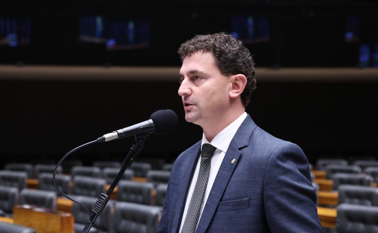 Comissão aprova projeto para regularização de terras em áreas protegidas