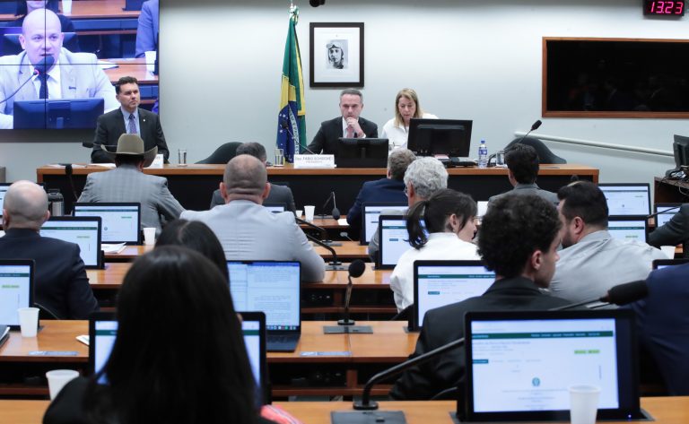 Conselho de Ética da Câmara analisa parecer por suspensão do deputado Marcos Pollon