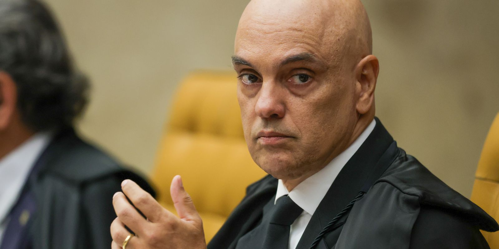 Fachin autoriza AGU a defender ministro Alexandre de Moraes em processo nos EUA