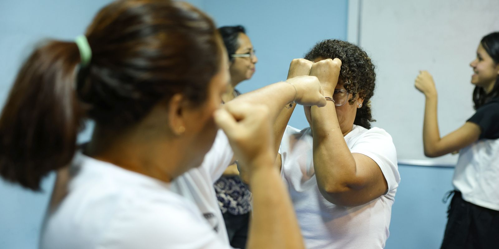 Senado autoriza venda de spray de pimenta para defesa de mulheres