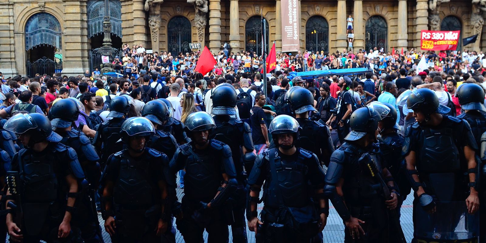 STJ determina protocolo para atuação policial em manifestações públicas no estado de São Paulo