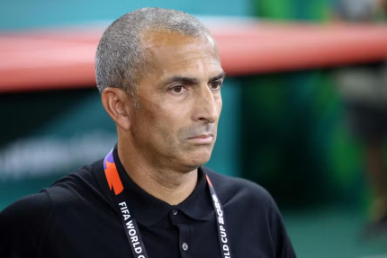 Técnico da Tunísia é demitido após derrota na estreia por goleada