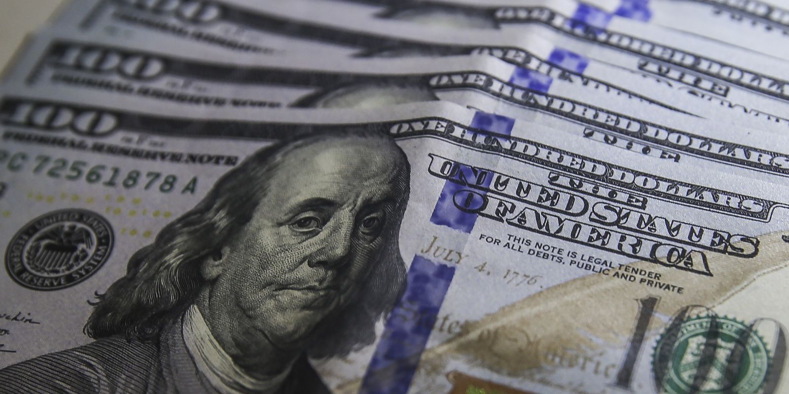 Balança comercial brasileira registra expressivo superávit de US$ 9,8 bilhões em junho