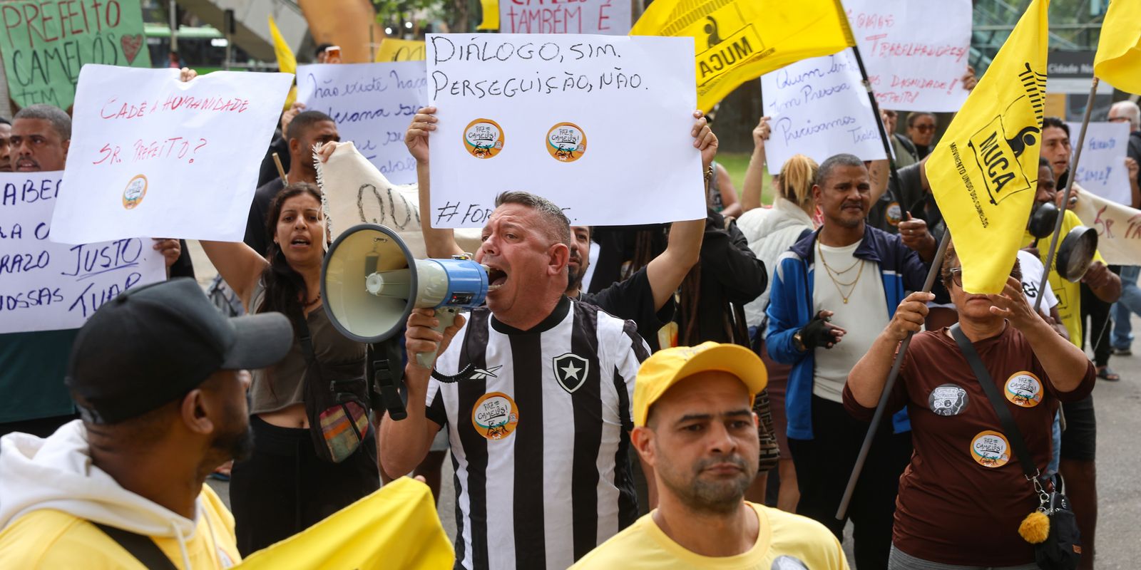 Camelôs protestam no Rio contra o Programa Tolerância Zero da Prefeitura