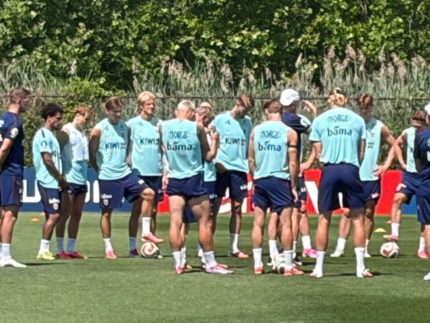 Noruega improvisa treino sob calor extremo e cobra Fifa antes de duelo com o Brasil