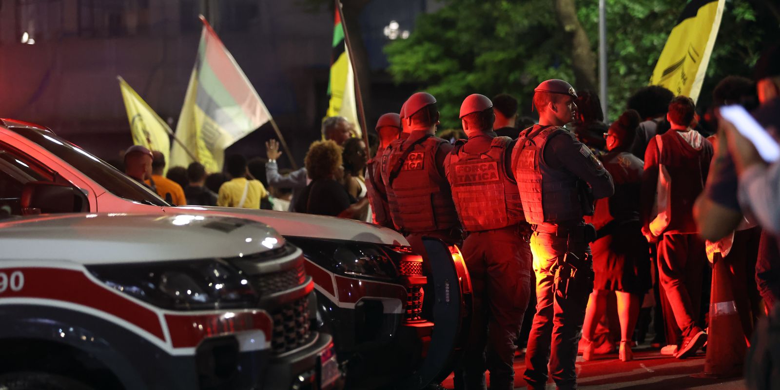 Negros representam oito em cada dez mortos em ações policiais no Brasil, aponta relatório