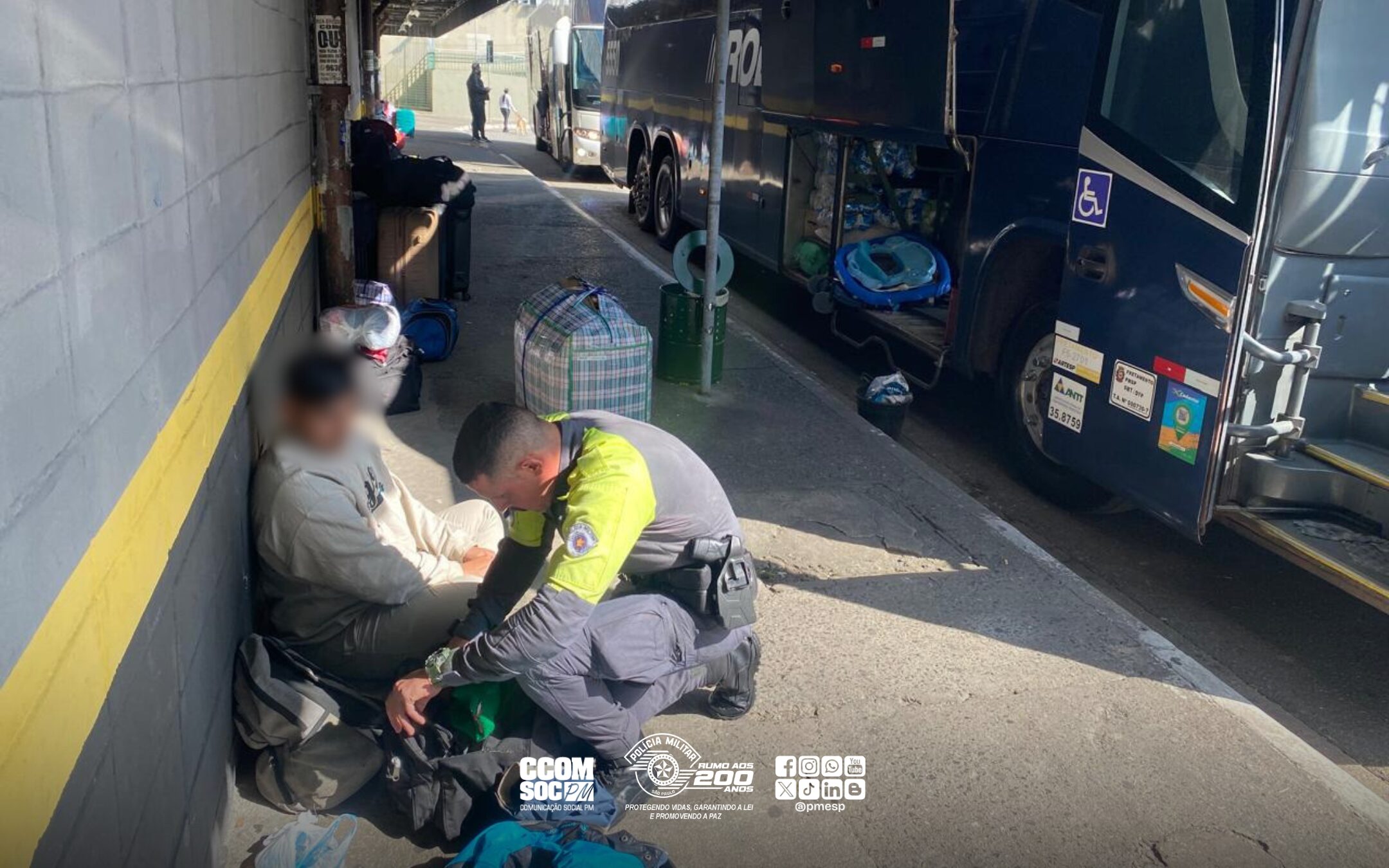 PM prende passageiro que transportava cocaína no estômago em ônibus interestadual