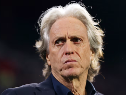 Portugal acelera conversas por Jorge Jesus para iniciar novo ciclo após queda na Copa
