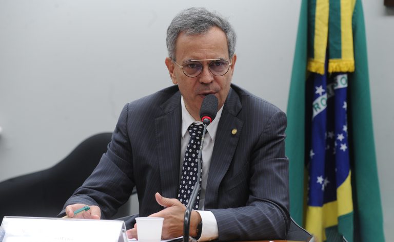 Câmara dos Deputados analisa proposta para instituir preço mínimo do cacau no Brasil