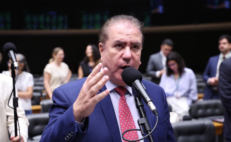 Câmara dos Deputados analisa projeto de subsídio federal para seguro contra catástrofes naturais